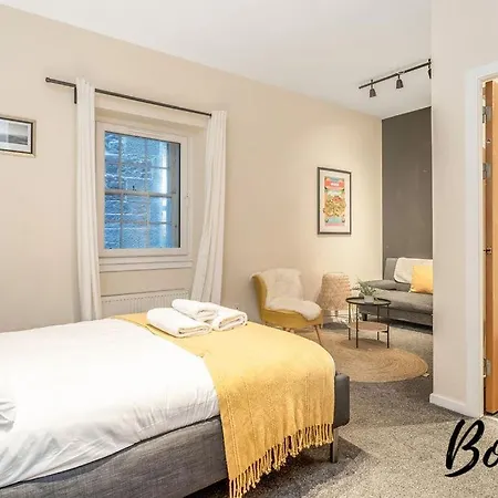 Spacious 2br-1ba - Grassmarket - Free Parking By Bonjour Residences Edinburg