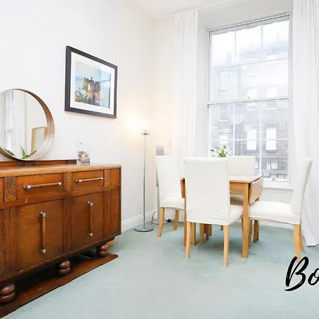 Spacious 2br-2ba, Charlotte Square - Free Parking By Bonjour Residences * Edinburg