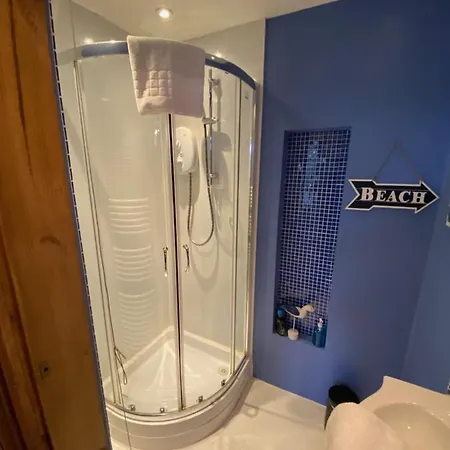 Altido Classic 3br Moments From Haymarket Station Apartment