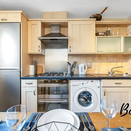 Villette - Spacious 2br-2ba Near Pilrig Park - Free Parking By Bonjour Residences *