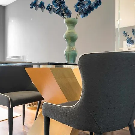 Apartment St. Germain - Spectacular West End 2br-1ba, Near Haymarket - Private Entrance & Courtyard By Bonjour Residences *