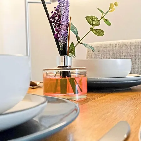 Mabillon - Gorgeous-haymarket, Centre-free Parking By Bonjour Residences 아파트