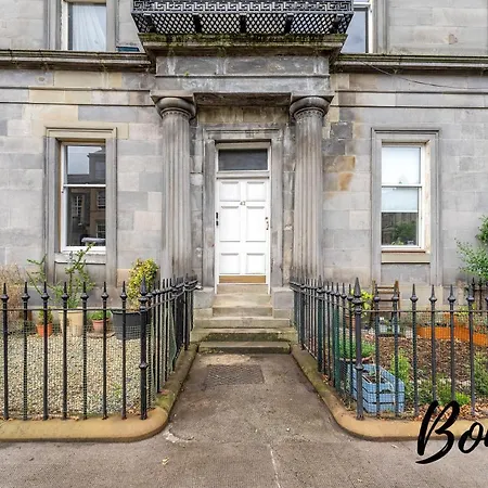 Lafayette - Cozy 2br-1ba Near Princes Street By Bonjour Residences