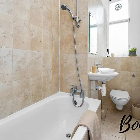 Lafayette - Cozy 2br-1ba Near Princes Street By Bonjour Residences *