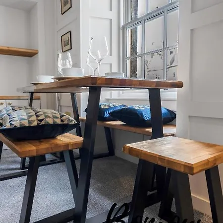 Grassmarket Luxury - Flat 1 3br-2ba - Free Parking By Bonjour Residences Apartment Edinburgh
