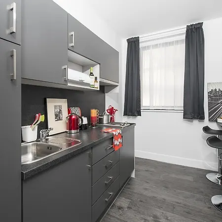 Arran House - Campus Apartment