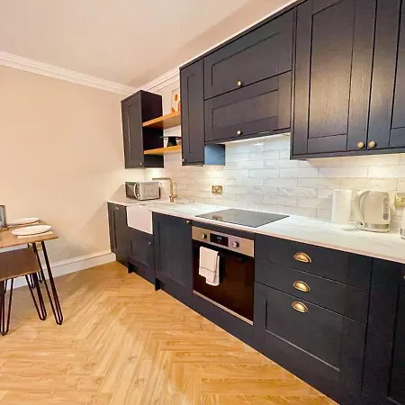Pure Luxury, Private Entrance Apt, Unesco New Town