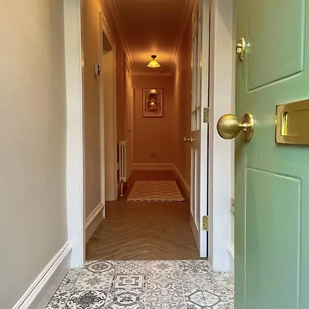Pure Luxury, Private Entrance Apt, Unesco New Town Edinburgh