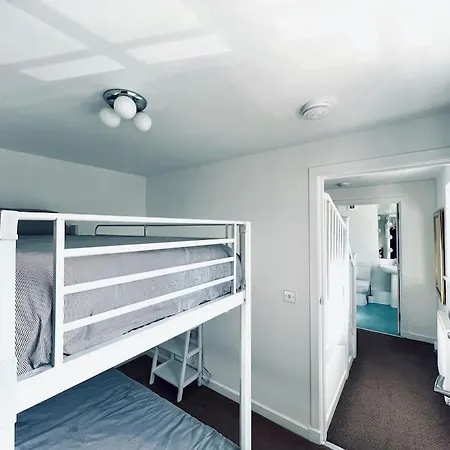 Holiday home Luxe 4 Bedroom Centre House