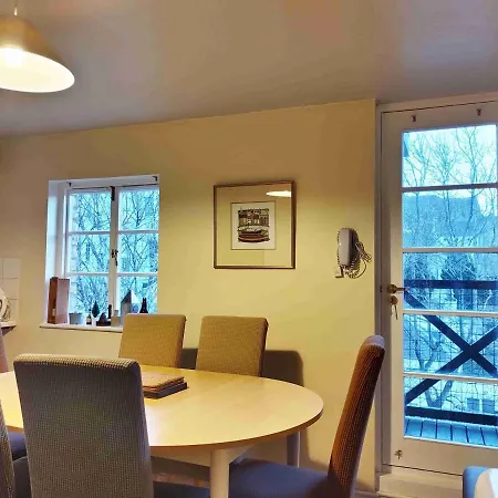 Old Town Unique House * 爱丁堡