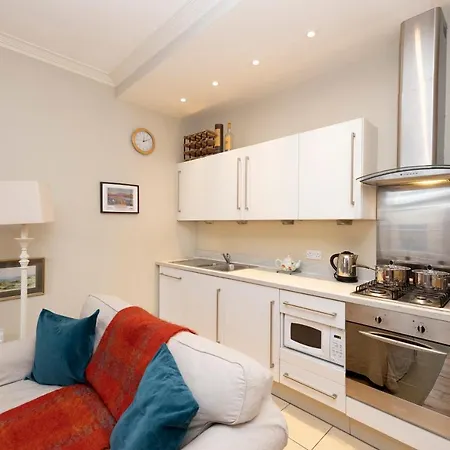 Charming Hideaway In Centre Apartmán