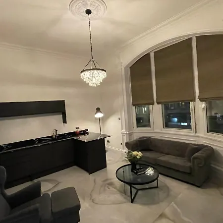 Royal Mile 2bedroom *