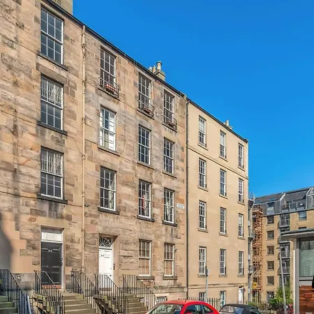 Couronnes - Georgian New Town 3br-1ba - Free Parking By Bonjour Residences