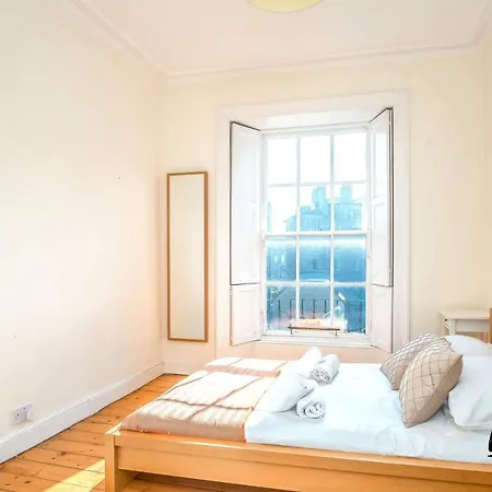 Couronnes - Georgian New Town 3br-1ba - Free Parking By Bonjour Residences *