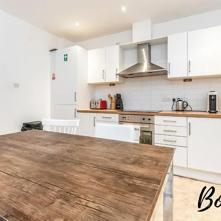 Spacious 2br-1ba - Grassmarket - Free Parking By Bonjour Residences * Edinburg