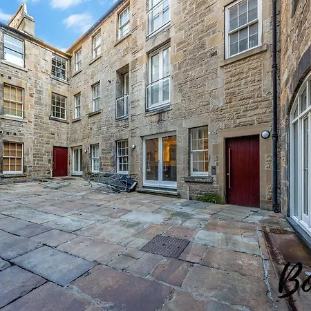 Spacious 2br-1ba - Grassmarket - Free Parking By Bonjour Residences Lägenhet Edinburg