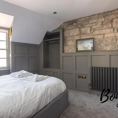 Grassmarket Luxury - 3br-2ba - Free Parking By Bonjour Residences Edinburgh