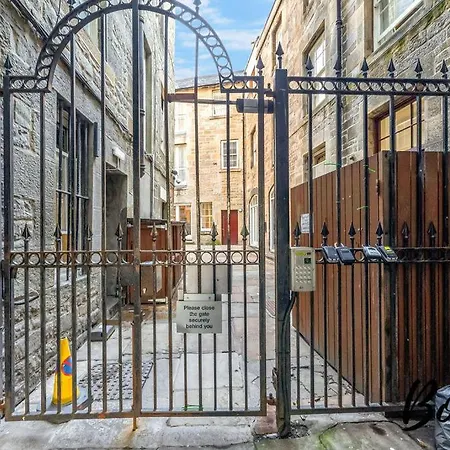 Spacious 2br-1ba - Grassmarket - Free Parking By Bonjour Residences