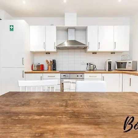 Apartment Spacious 2br-1ba - Grassmarket - Free Parking By Bonjour Residences *