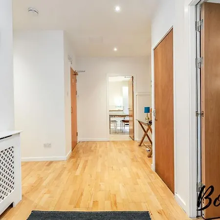 Spacious 2br-1ba - Grassmarket - Free Parking By Bonjour Residences Lägenhet Edinburg