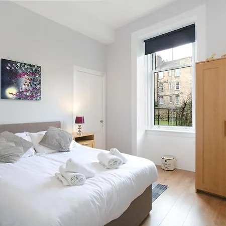 아파트 Modern Sleeps 6