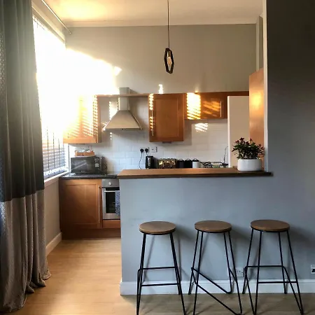 Apartment Cozy With Views *