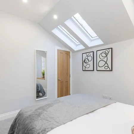 Nyaraló Dragon - Yukina - 2 Bed Centre House With Garden Edinburgh