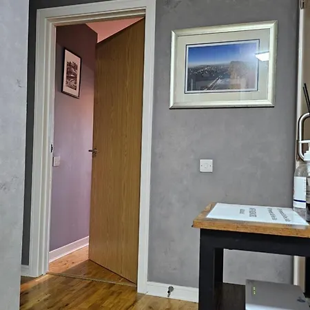 Lovely 1 Bedroom Near The Center Lägenhet Edinburg