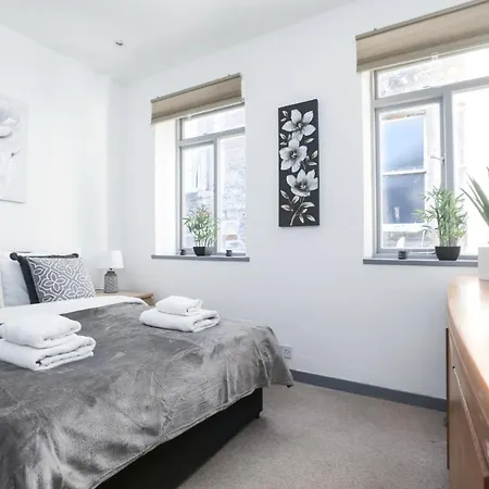 Apartament Thistle St Modern 3 Bedroom In Centre