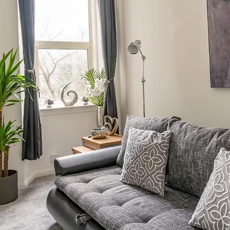 Charming 1 Bedroom - Апартаменты Эдинбург