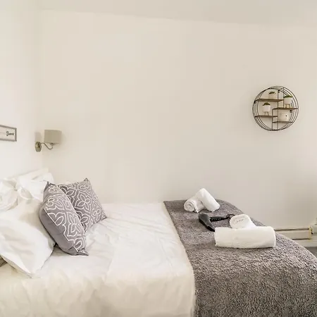 Charming 1 Bedroom - Апартаменты Эдинбург