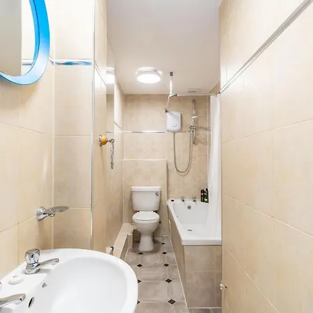 Charming 1 Bedroom - Апартаменты