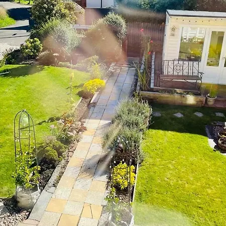 Karibu Near The Airport Alloggio in famiglia