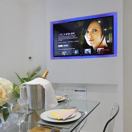 Appartement Spacious 4br Centre W/ Free Parking