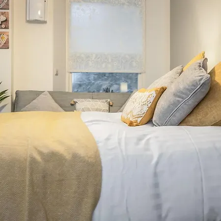 Spacious & Cosy Studio Flat In The Heart Of Centre Edinburgh
