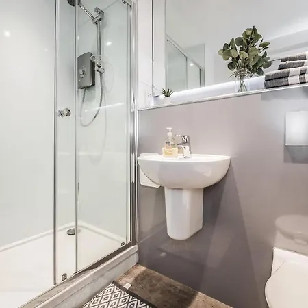 Spacious & Cosy Studio Flat In The Heart Of Centre Apartment *