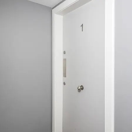 Spacious & Cosy Studio Flat In The Heart Of Centre Apartment