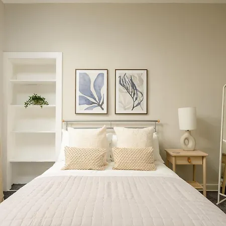 The Raeburn - Stockbridge Apartment