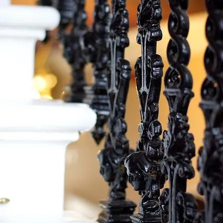 グレナルモンド ハウス ゲストハウス