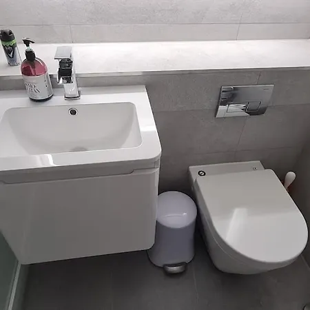 شقة Large 4 Bed *