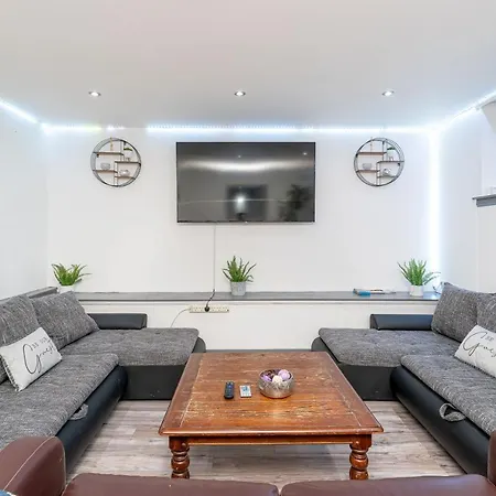 Deluxe In Ediburgh Centre - Excellent Location 爱丁堡