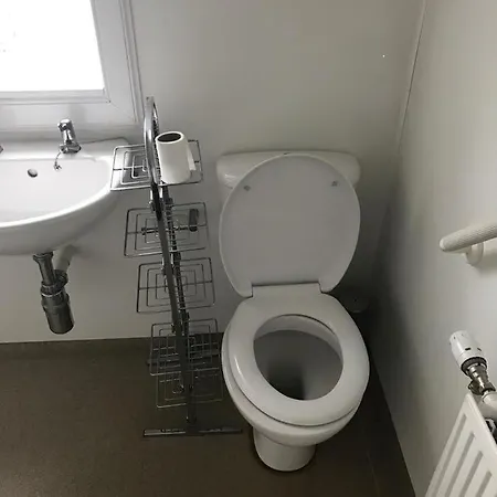 Budriehouse 3 Double Bedroom Long Term Edinburgh
