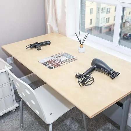 Waterfront Castle View 3 Bed 公寓 爱丁堡