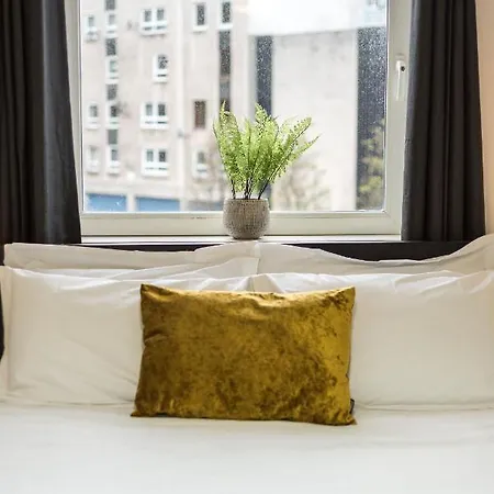 Cosy 2 Bedroom In The Heart Of