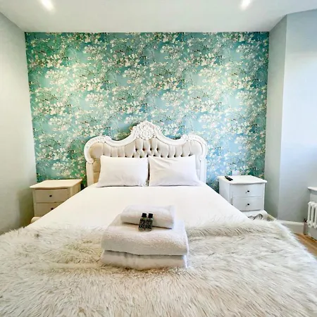 Beautiful 2br, Private Entry In Vibrant Leith *