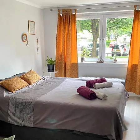 Apartment Stylish 2-bed In Centre Edinburgh