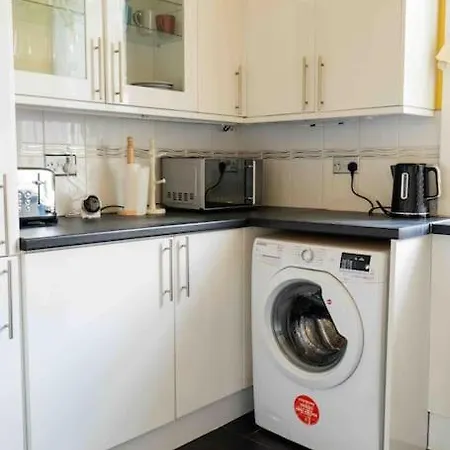 Bright Grand Flat In Great Location * Edinburg