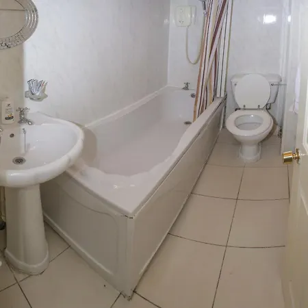 Cozy Old Town In Nicolson Street Edinburgh