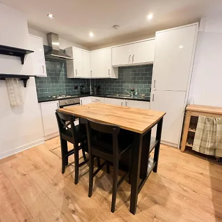 Lägenhet Homely 2br Flat Abbey Hill Leith *