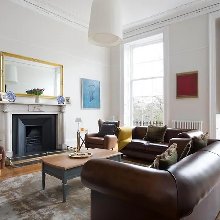Magnificent Georgian 3-bedroom In New Town Edimburgo